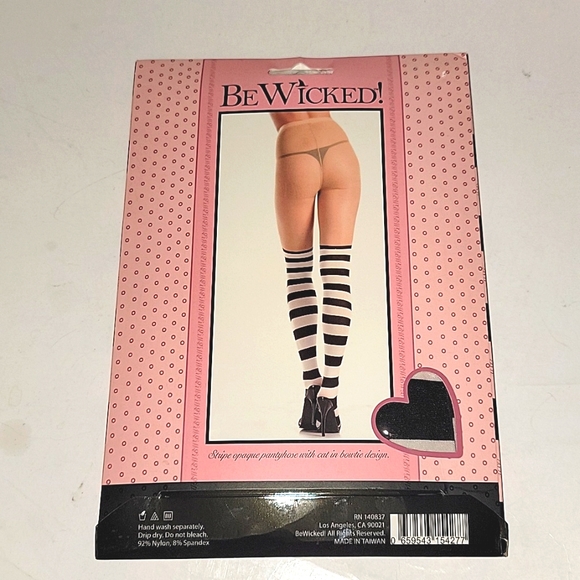 STRIPE OPAQUE PANTYHOSE WITH CAT IN BOWTIE DESIGN - Picture 4 of 5